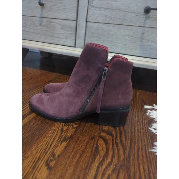NEW Golo Suede Eggplant Booties Ankle Boots - Picture 1 of 4